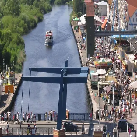 Houseboat On The Peene In Demmin * Verchen